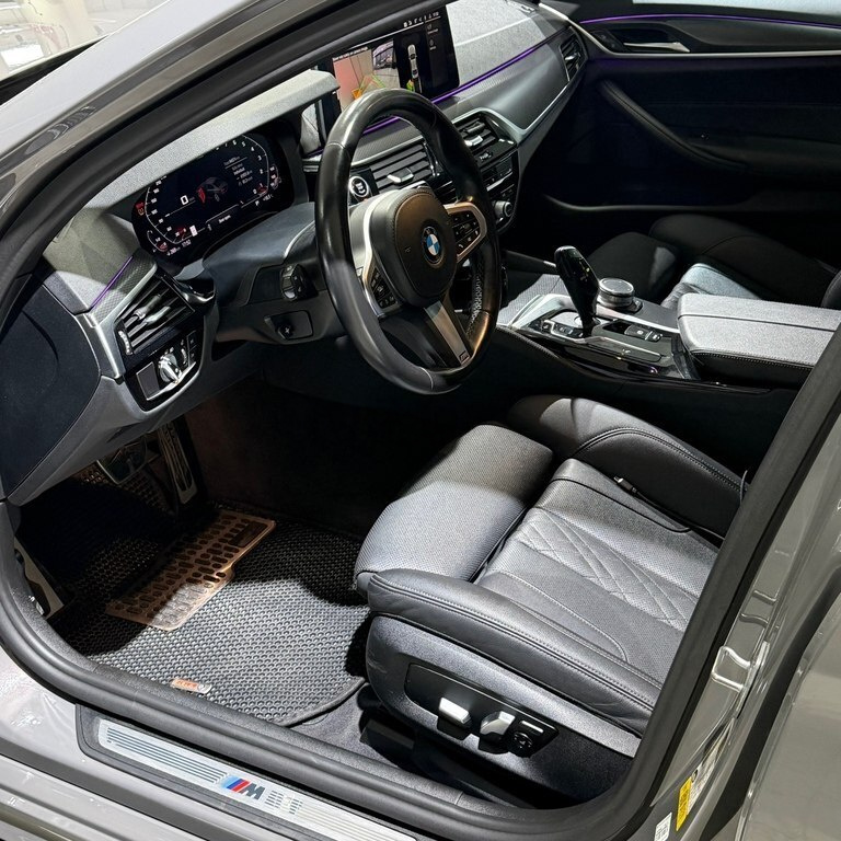 2021 BMW 530, 2.0L, 94000km - Image 22