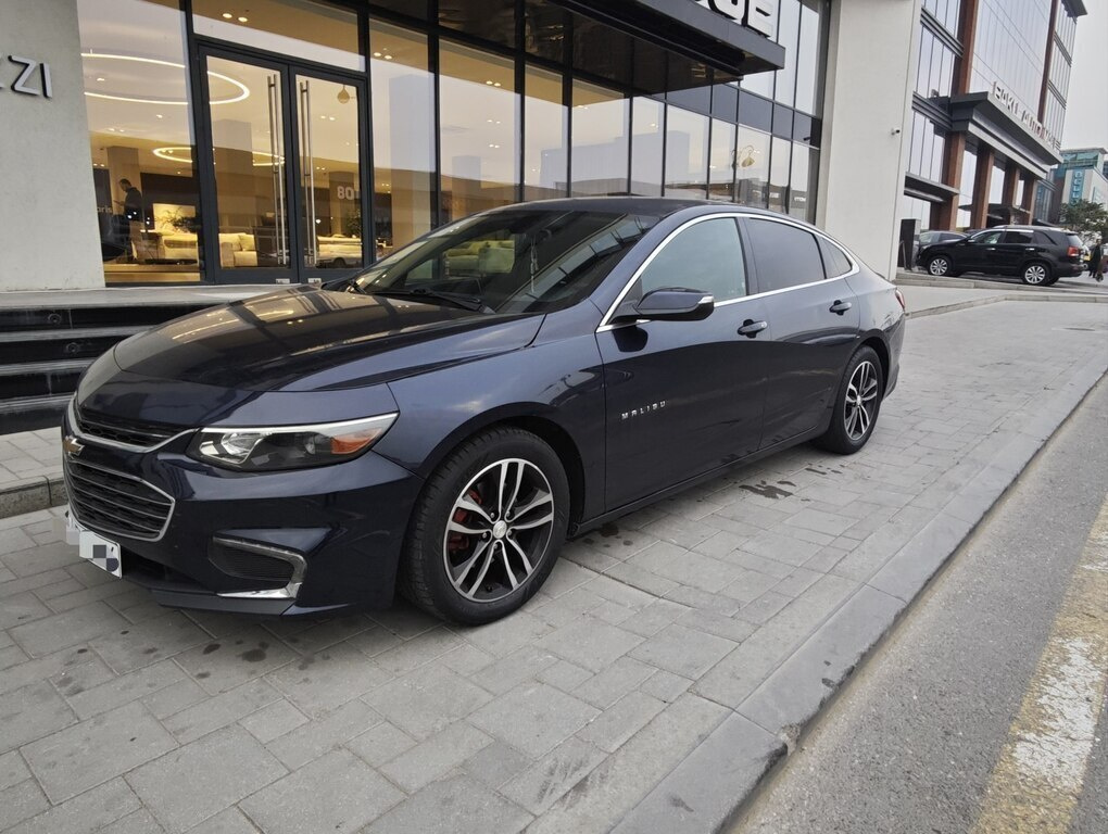 2016 Chevrolet Malibu, 1.5L, 149000km - Image 2