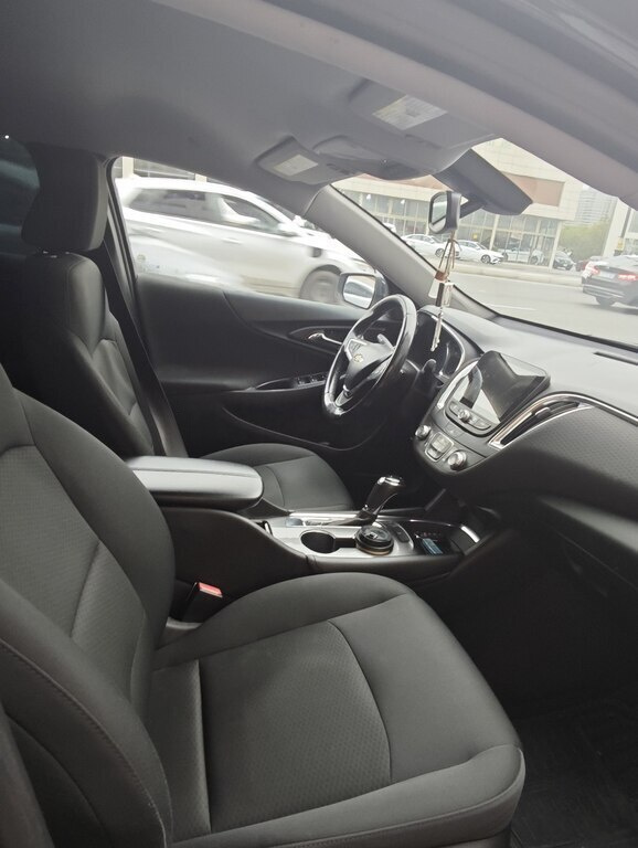 2016 Chevrolet Malibu, 1.5L, 149000km - Image 11
