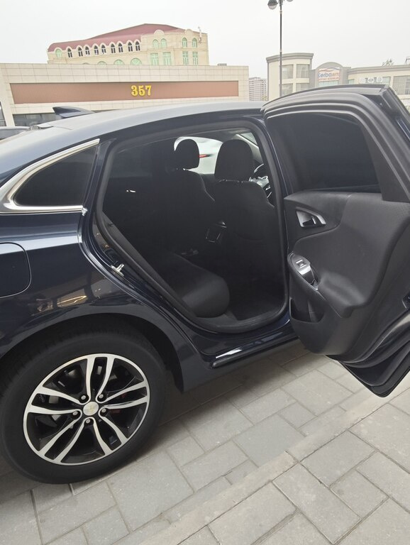 2016 Chevrolet Malibu, 1.5L, 149000km - Image 8