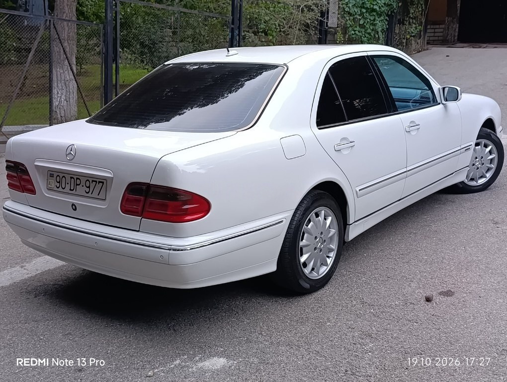 2001 Mercedes E 240, 2.6L, 286000km - Image 18