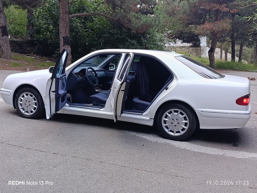 2001 Mercedes E 240, 2.6L, 286000km - Image 9