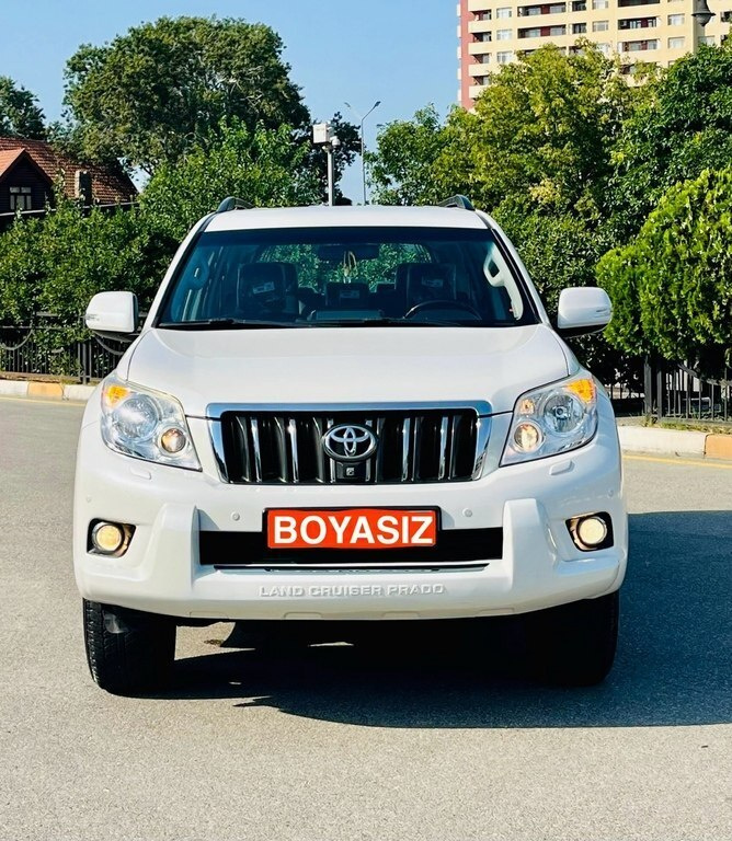 2012 Toyota Land Cruiser Prado, 2.7L, 178000km - Image 1