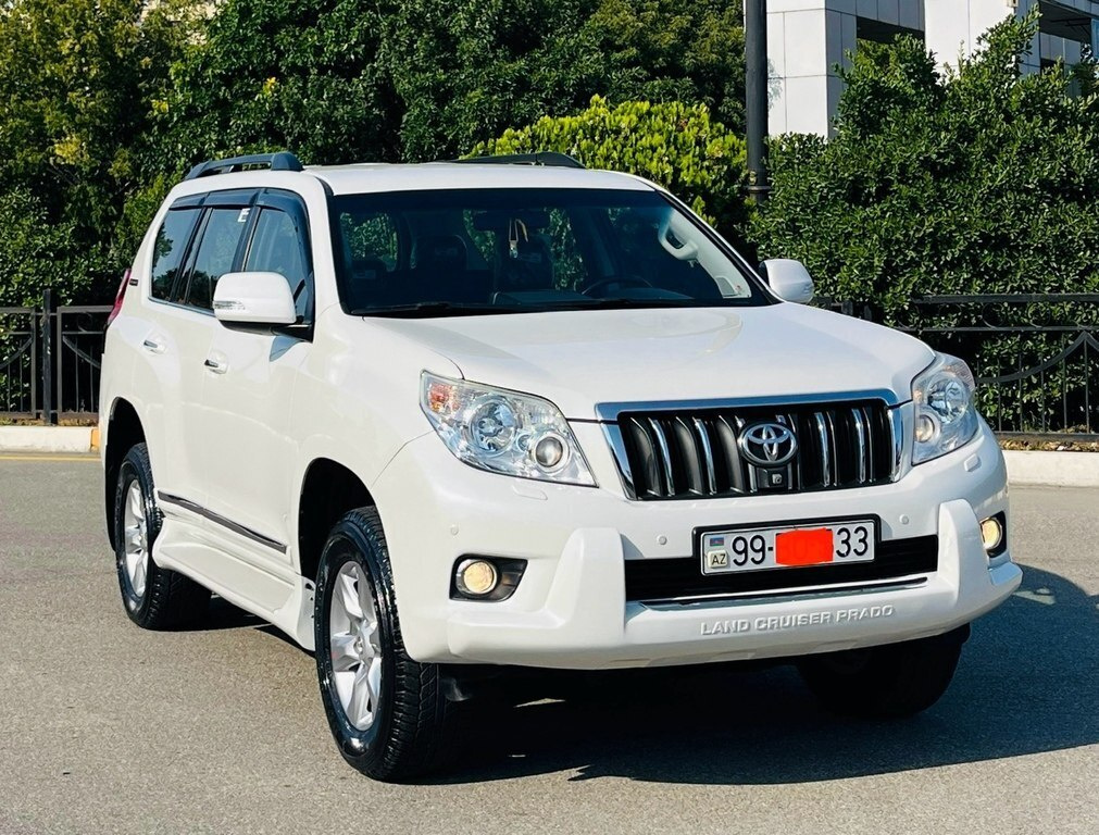2012 Toyota Land Cruiser Prado, 2.7L, 178000km - Image 3