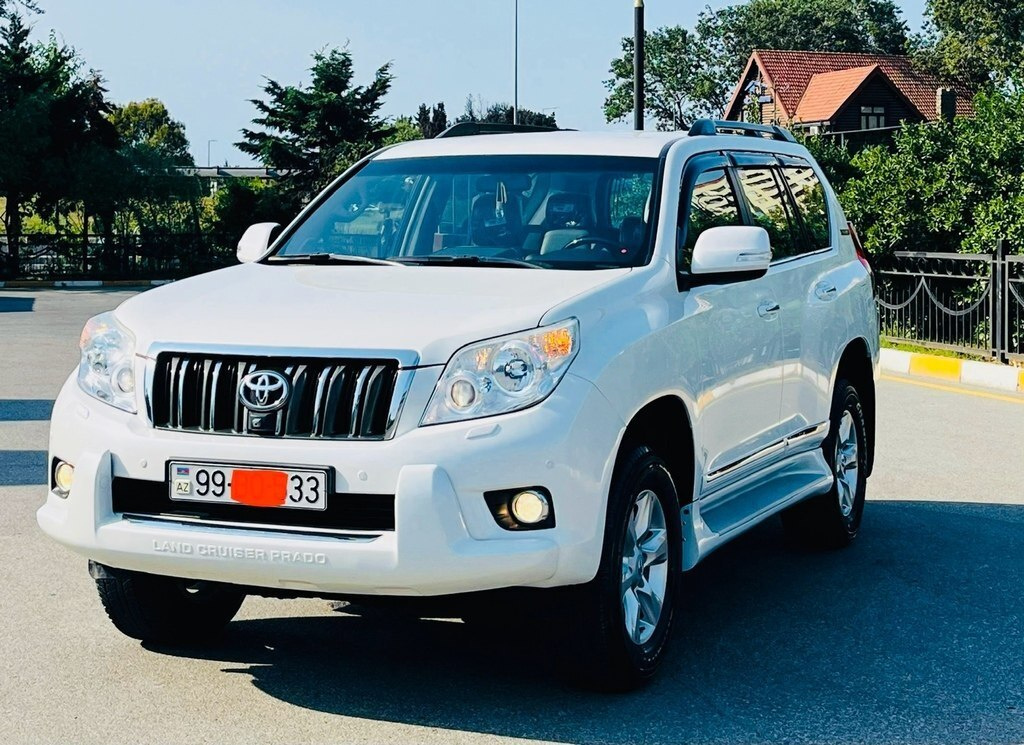2012 Toyota Land Cruiser Prado, 2.7L, 178000km - Image 4