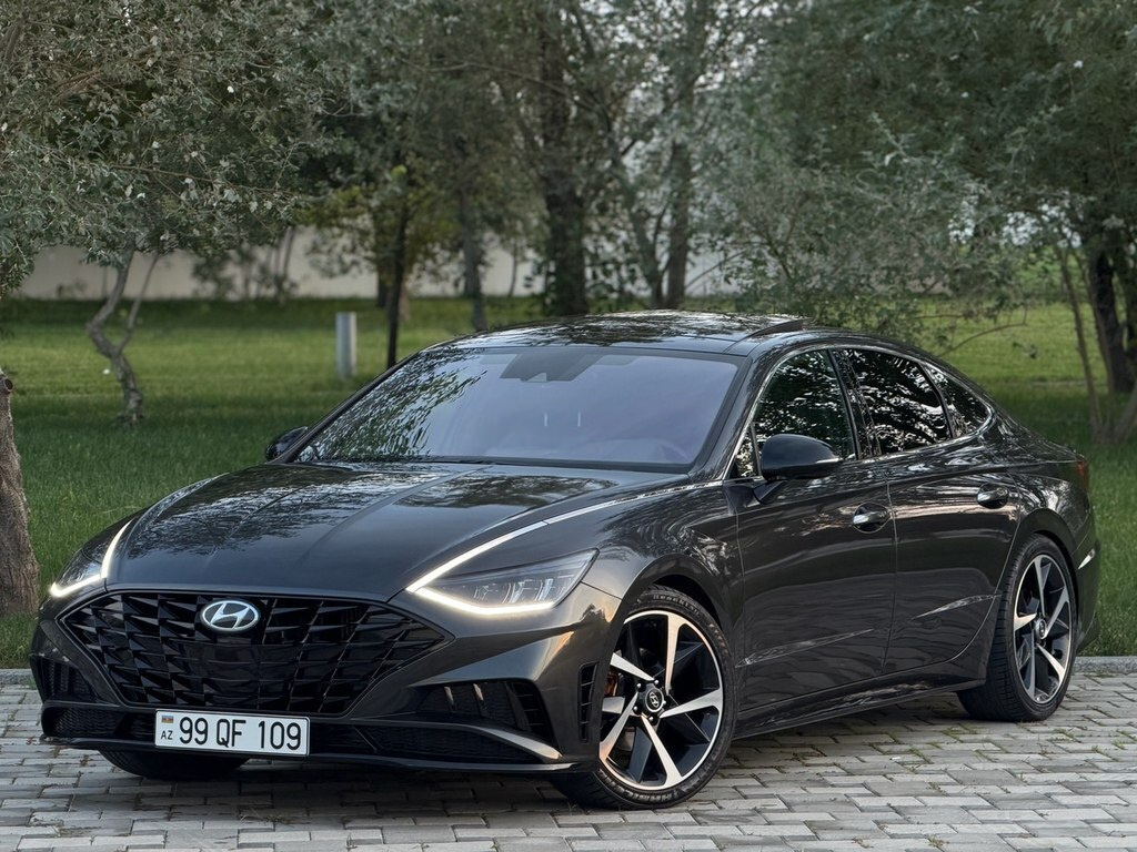 2021 Hyundai Sonata, 1.6L, 75000km - Image 2