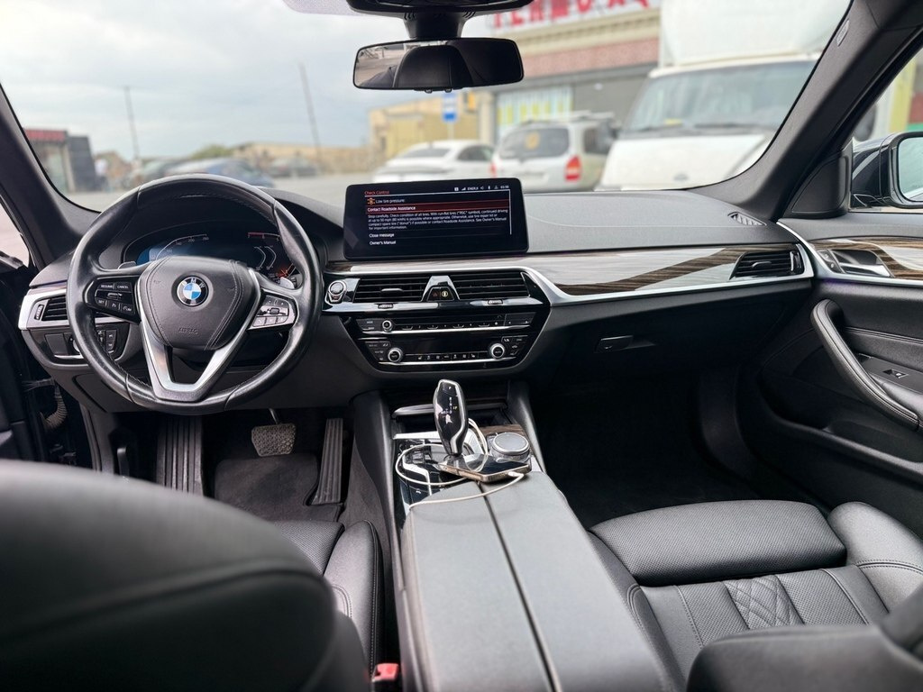 2021 BMW 530, 2.0L, 70000km - Image 10