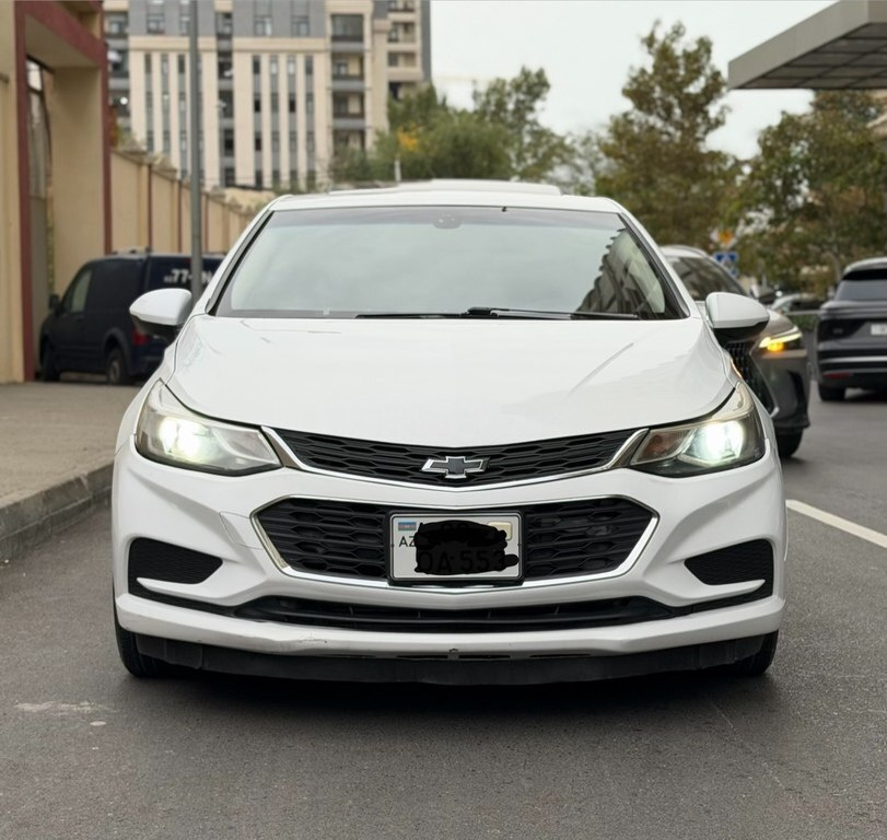 2016 Chevrolet Cruze, 1.6L, 271123km - Image 1