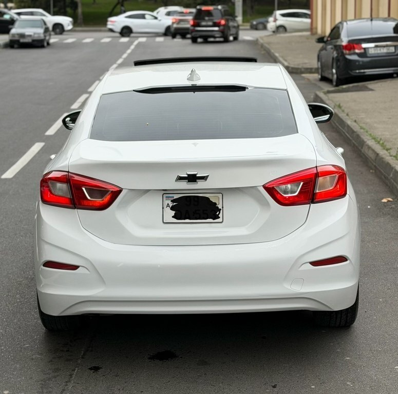 2016 Chevrolet Cruze, 1.6L, 271123km - Image 2