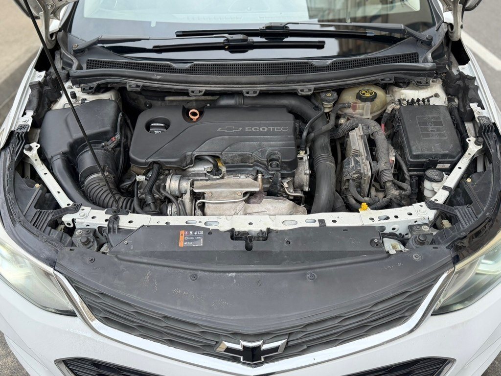 2016 Chevrolet Cruze, 1.6L, 271123km - Image 9