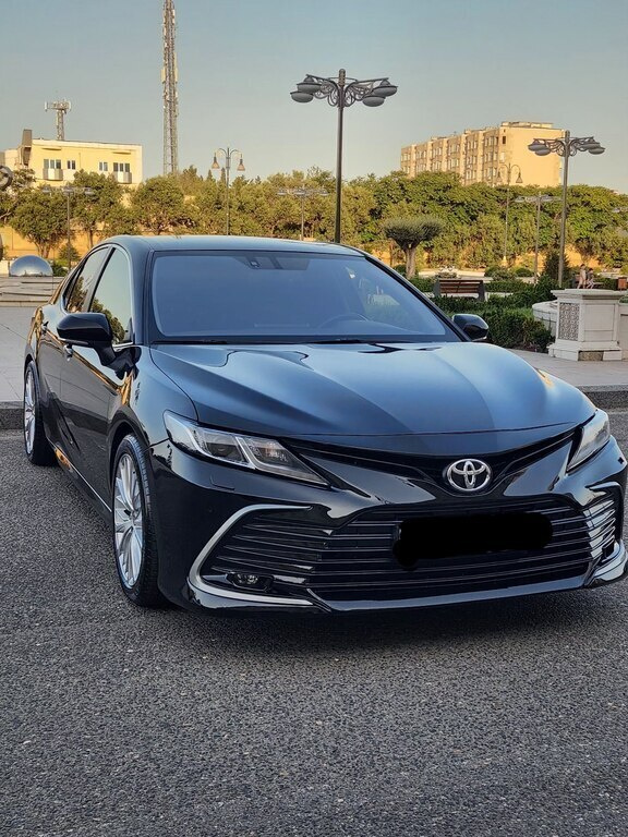 2021 Toyota Camry, 2.5L, 130000km - Image 14