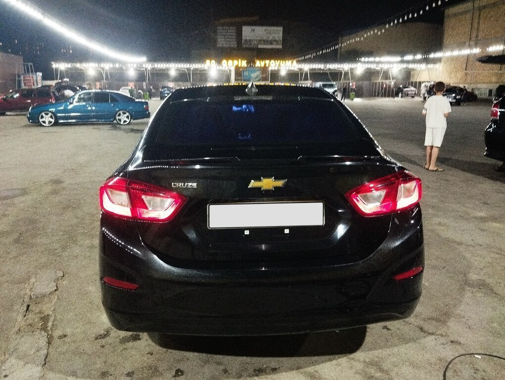 2018 Chevrolet Cruze, 1.4L, 232000km - Image 2