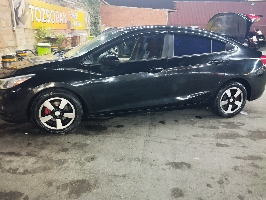 2018 Chevrolet Cruze, 1.4L, 232000km - Image 3