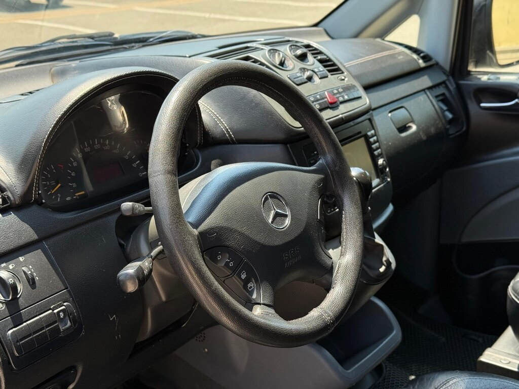 2006 Mercedes Viano, 3.0L, 373321km - Image 11