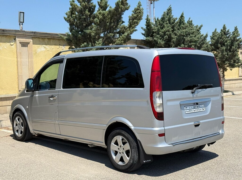 2006 Mercedes Viano, 3.0L, 373321km - Image 3