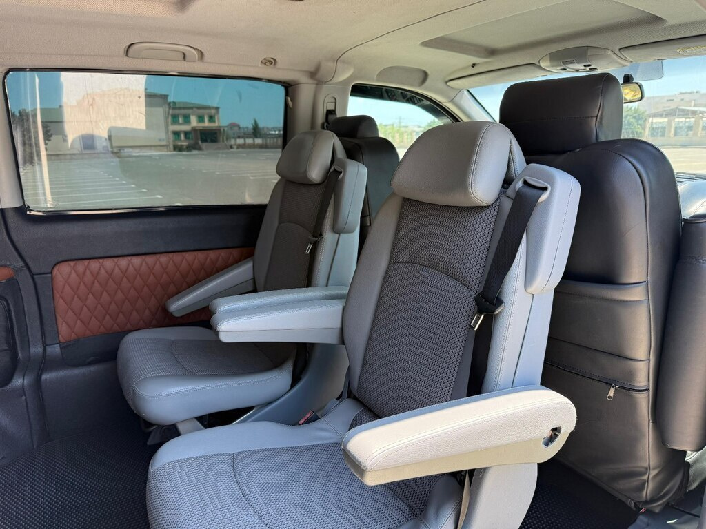 2006 Mercedes Viano, 3.0L, 373321km - Image 8