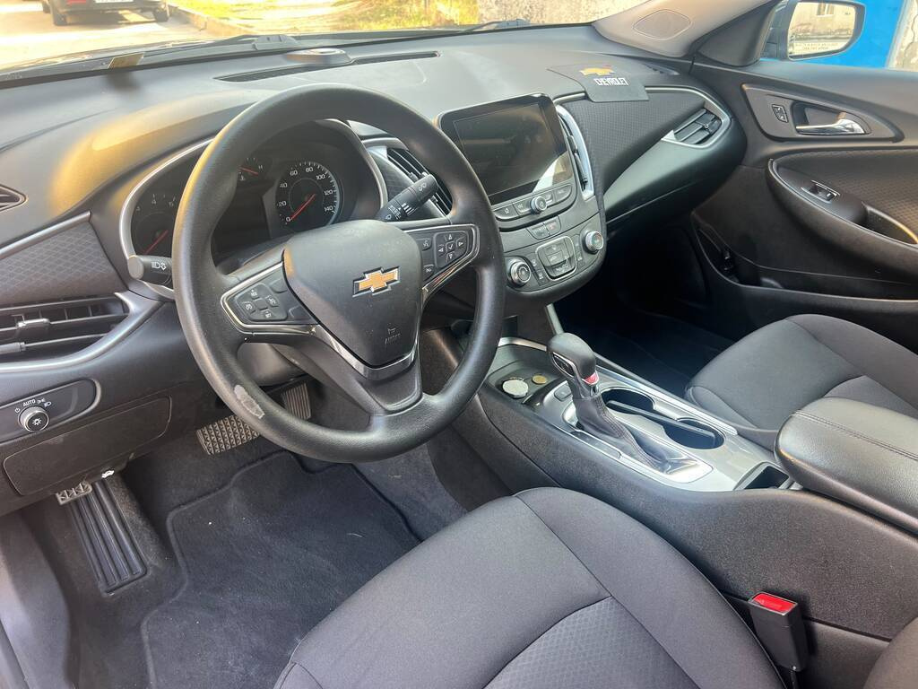 2021 Chevrolet Malibu, 1.5L, 161000km - Image 4