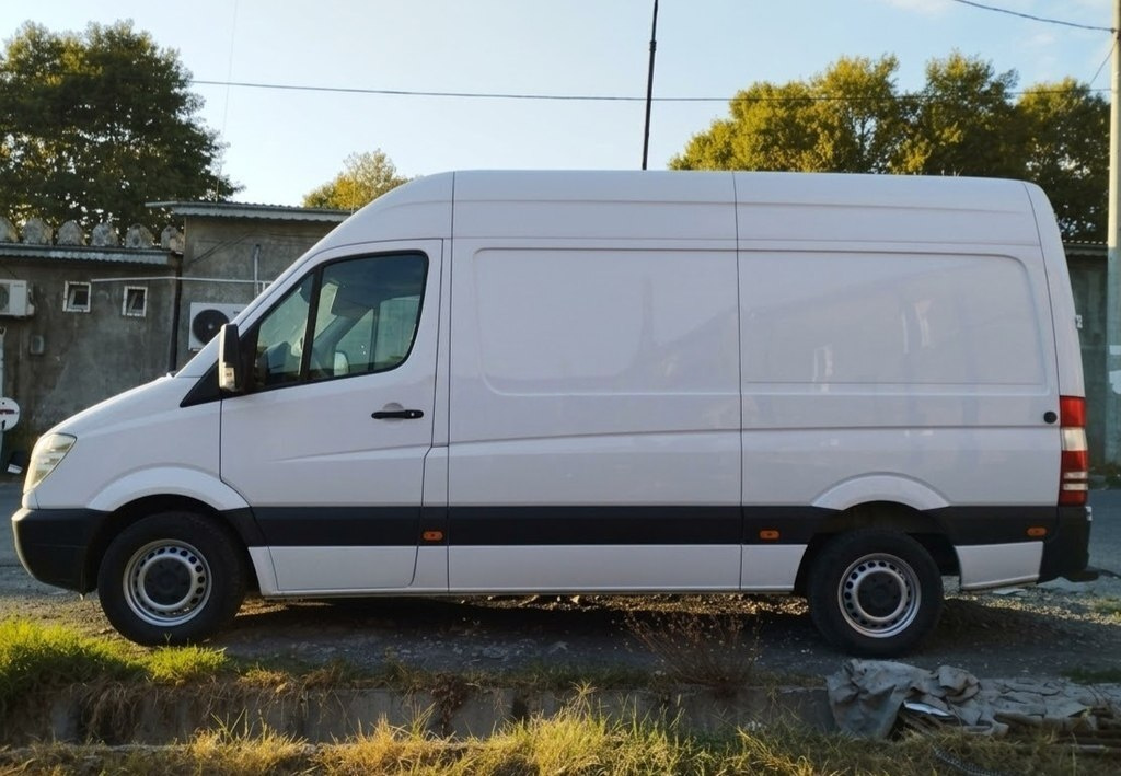 2012 Mercedes Sprinter 316, 2.2L, 260000km - Image 2