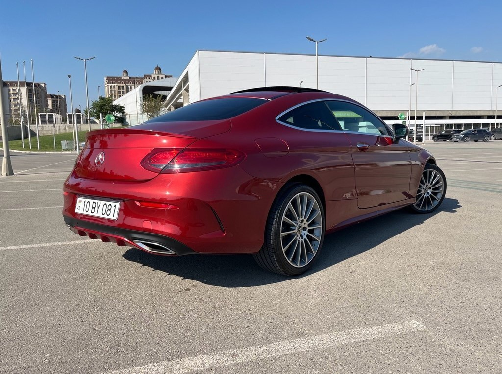 2016 Mercedes C 300, 2.0L, 90090km - Image 12