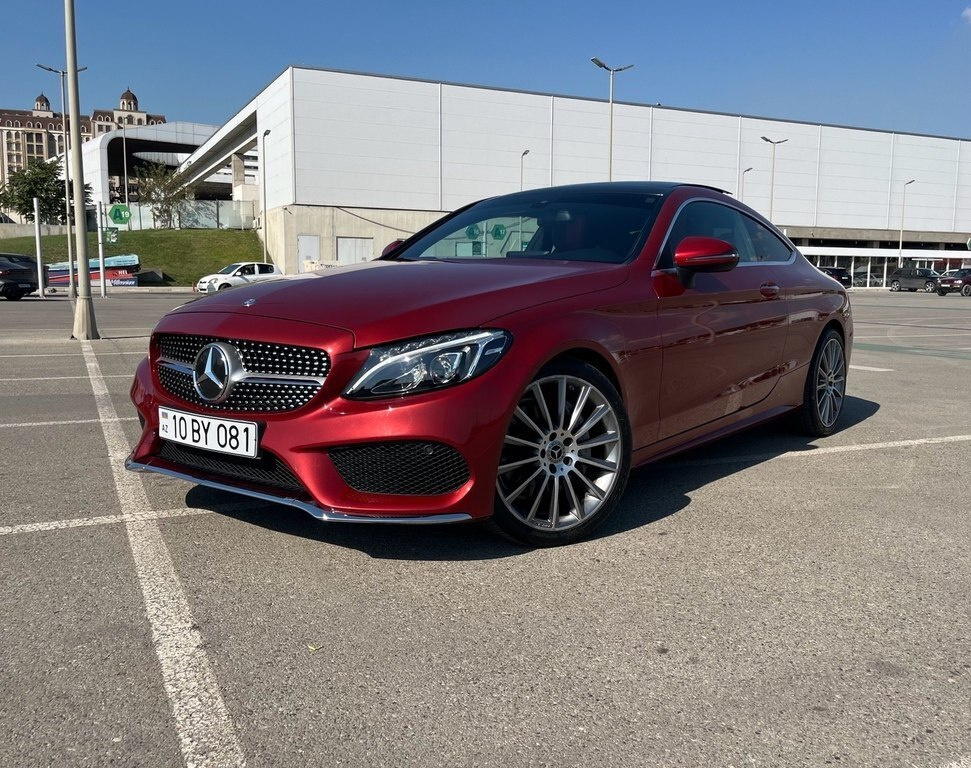 2016 Mercedes C 300, 2.0L, 90090km - Image 3