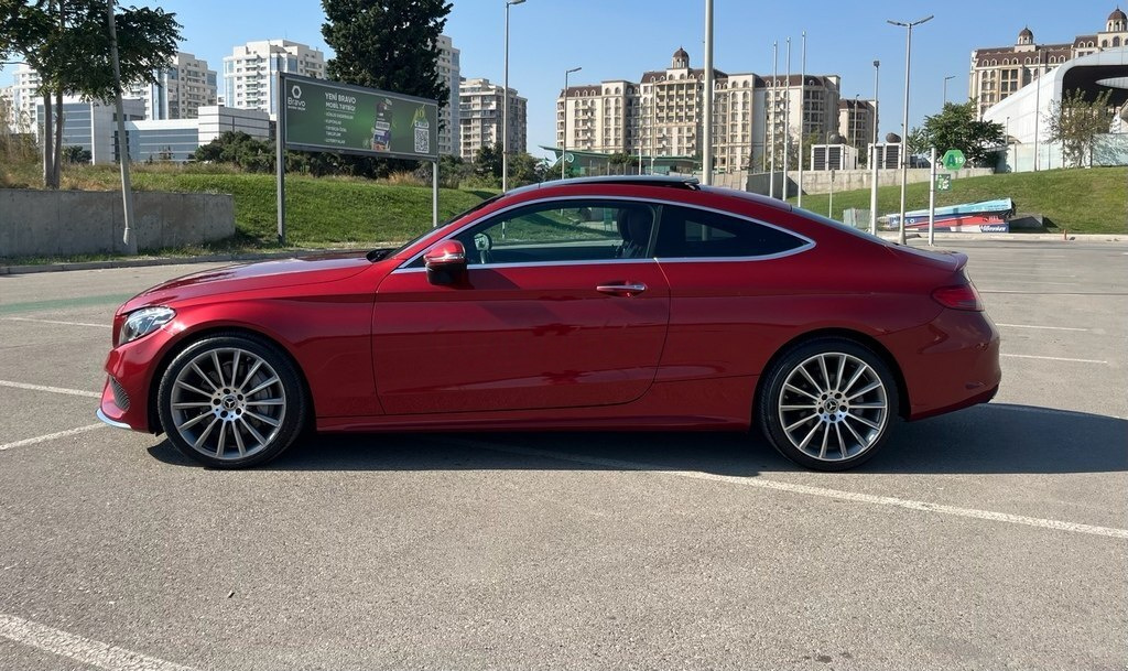 2016 Mercedes C 300, 2.0L, 90090km - Image 6