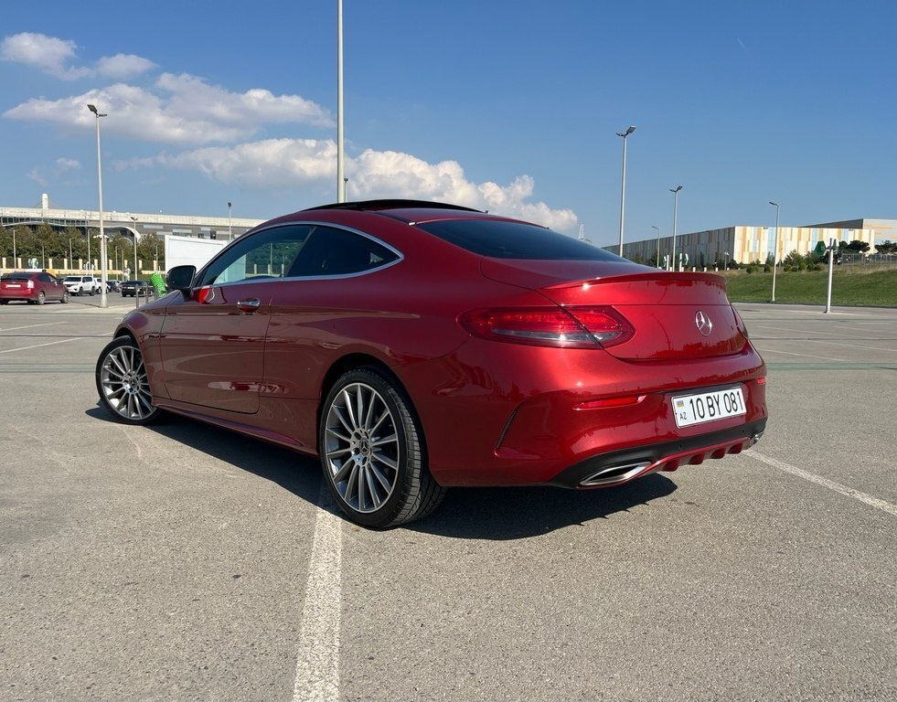 2016 Mercedes C 300, 2.0L, 90090km - Image 10