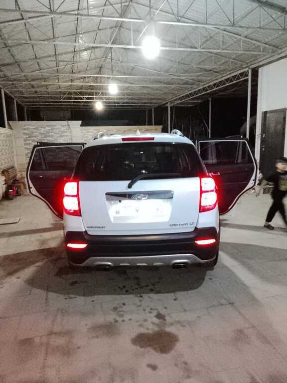 2014 Chevrolet Captiva, 2.0L, 316000km - Image 6