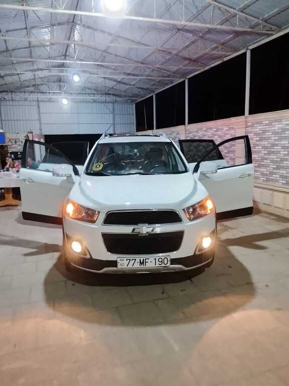 2014 Chevrolet Captiva, 2.0L, 316000km - Image 10