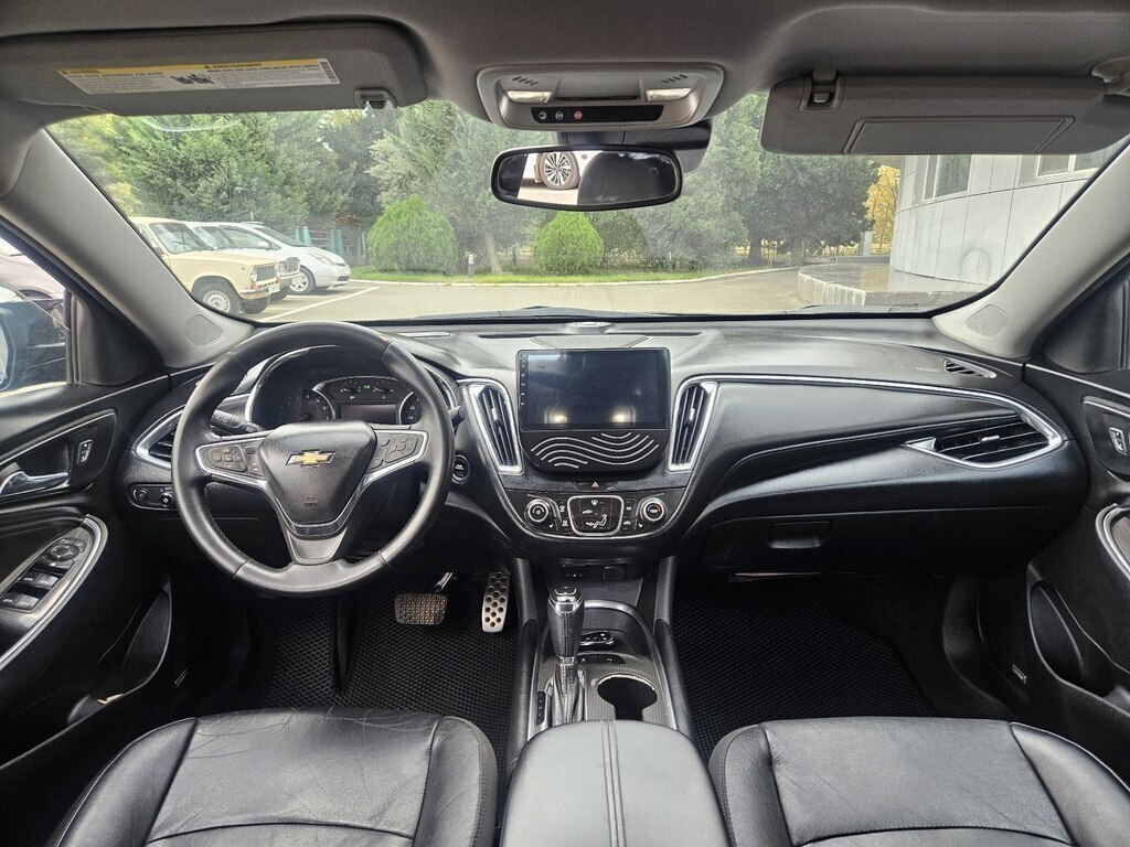 2016 Chevrolet Malibu, 1.5L, 186939km - Image 11