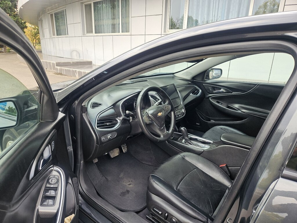2016 Chevrolet Malibu, 1.5L, 186939km - Image 13