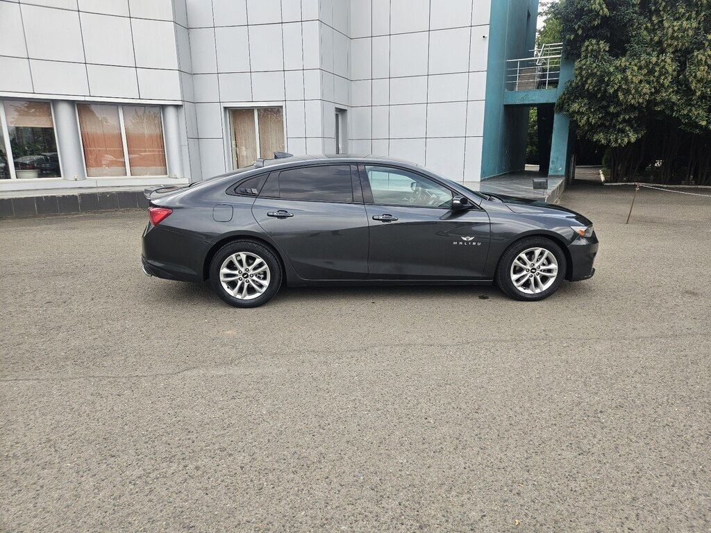 2016 Chevrolet Malibu, 1.5L, 186939km - Image 5