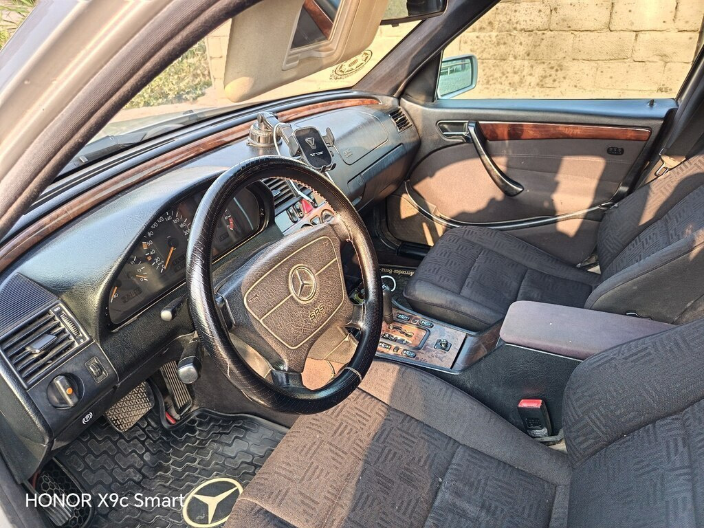 2000 Mercedes C 180, 1.8L, 597234km - Image 10