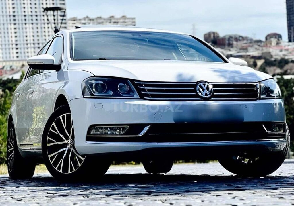 2013 Volkswagen Passat, 1.8L, 242488km - Image 3