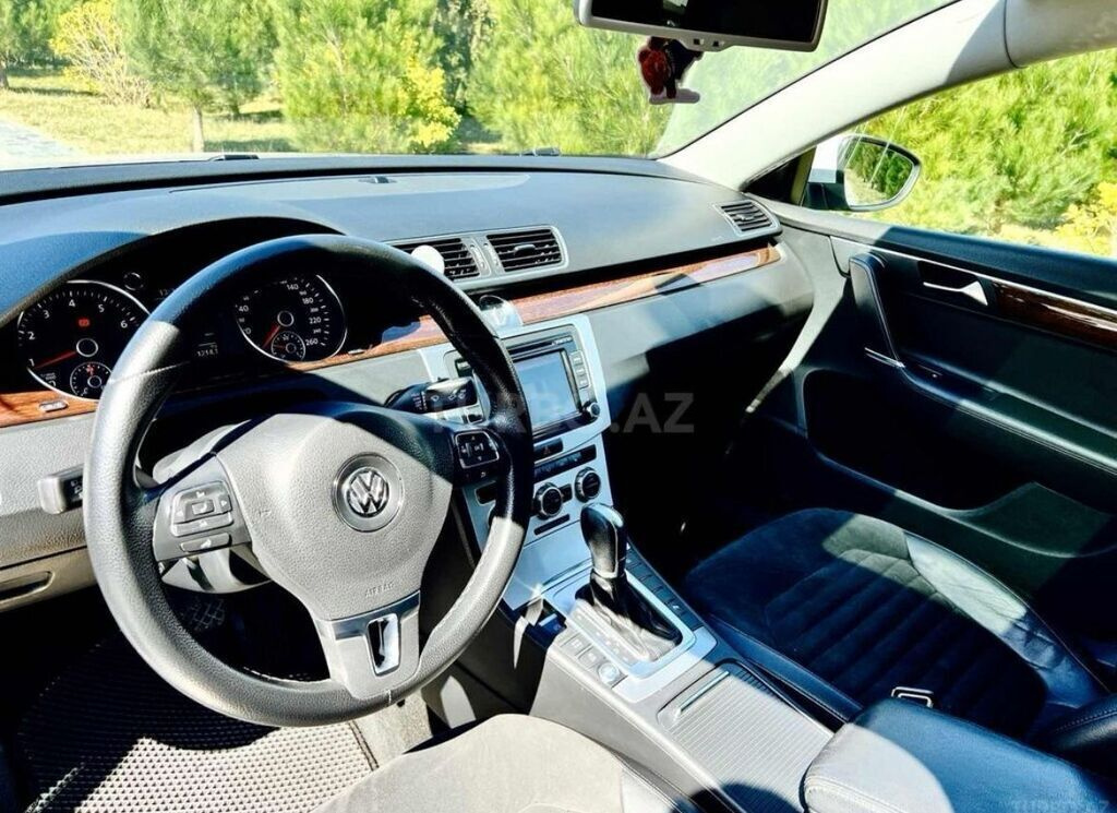 2013 Volkswagen Passat, 1.8L, 242488km - Image 7