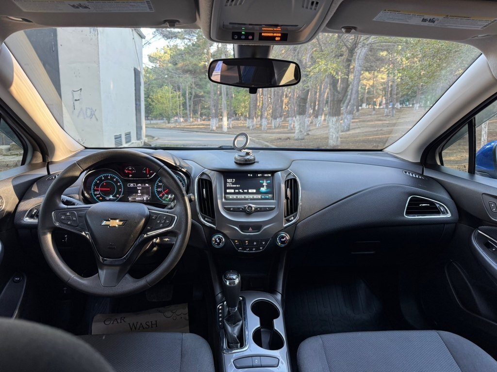 2018 Chevrolet Cruze, 1.4L, 267349km - Image 13