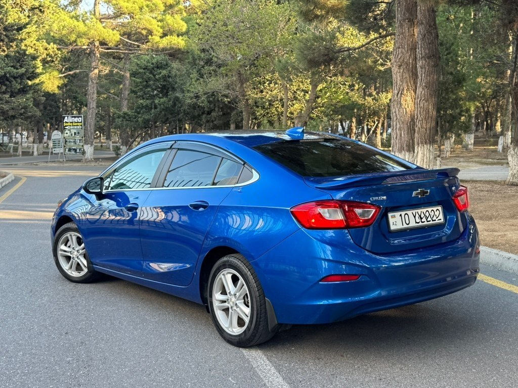 2018 Chevrolet Cruze, 1.4L, 267349km - Image 3