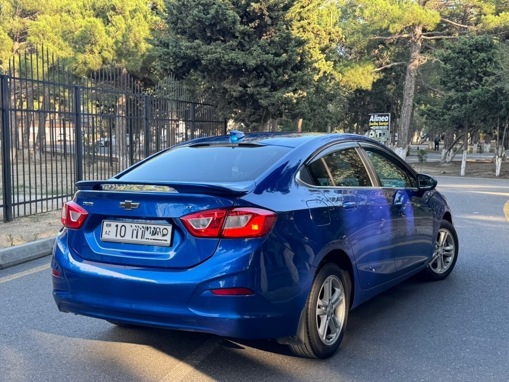 2018 Chevrolet Cruze, 1.4L, 267349km - Image 5