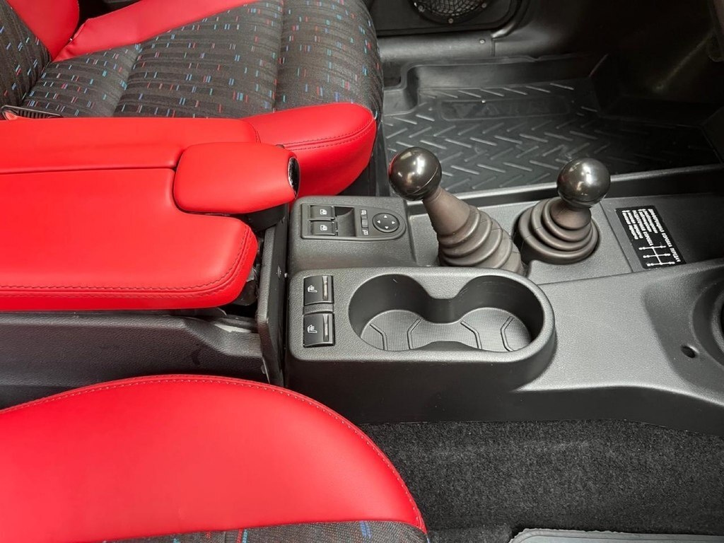 2025 LADA (VAZ) Niva, 1.7L, 15000km - Image 11