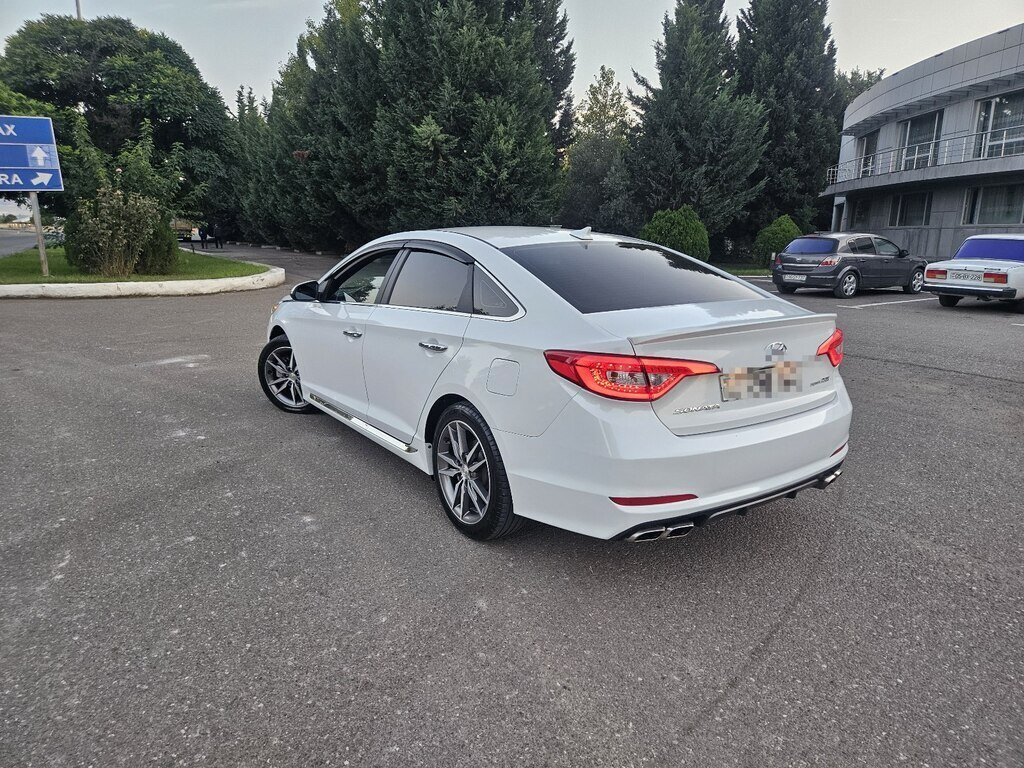 2014 Hyundai Sonata, 2.0L, 229634km - Image 13