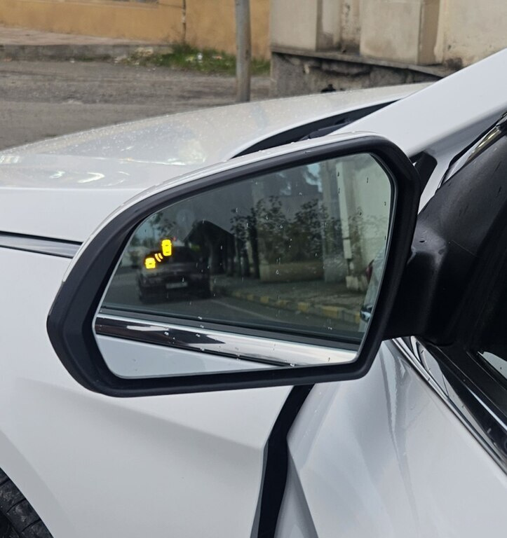 2014 Hyundai Sonata, 2.0L, 229634km - Image 17