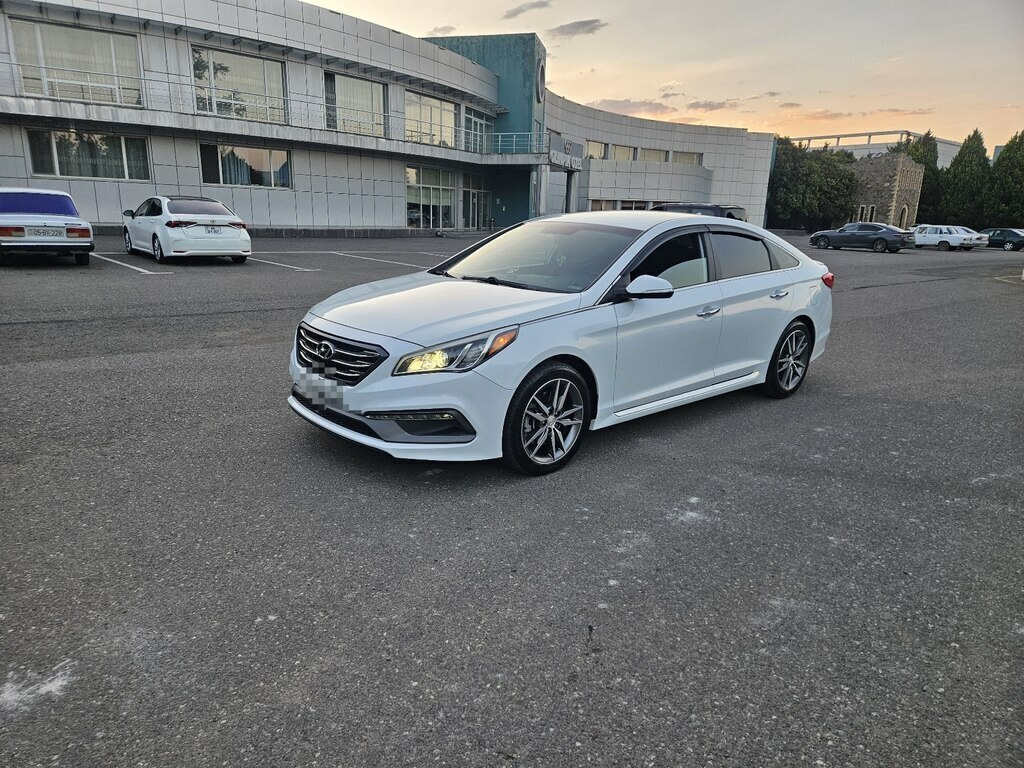 2014 Hyundai Sonata, 2.0L, 229634km - Image 3