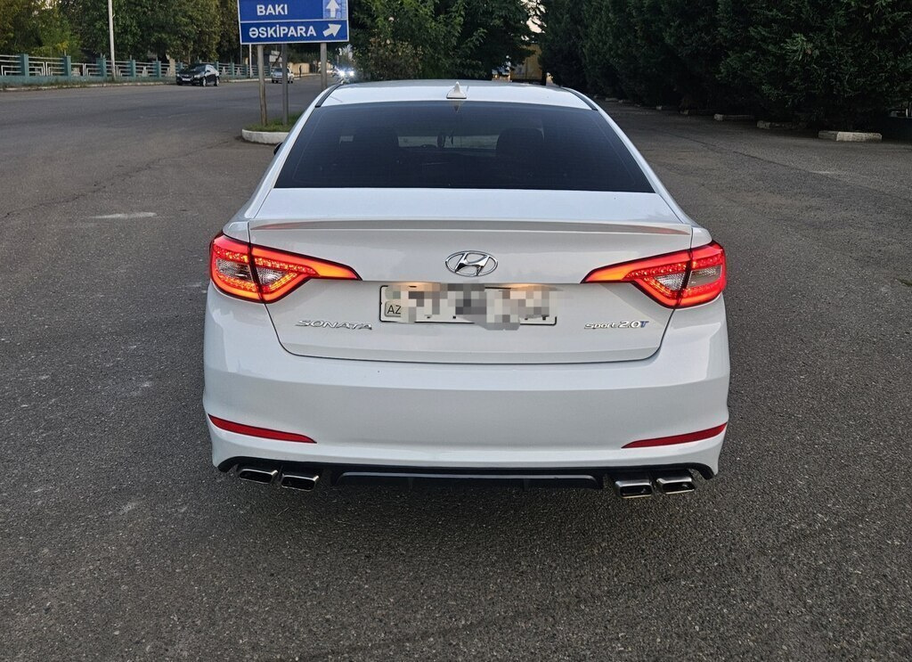 2014 Hyundai Sonata, 2.0L, 229634km - Image 6