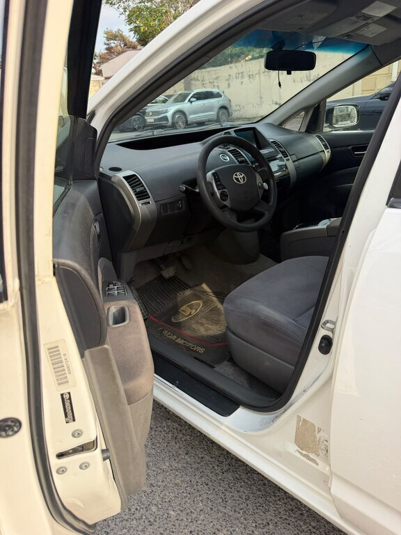 2008 Toyota Prius, 1.5L, 269000km - Image 17