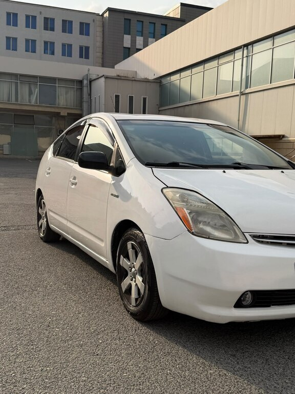 2008 Toyota Prius, 1.5L, 269000km - Image 3