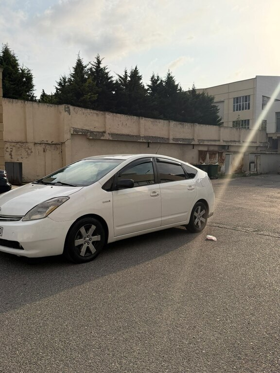 2008 Toyota Prius, 1.5L, 269000km - Image 6
