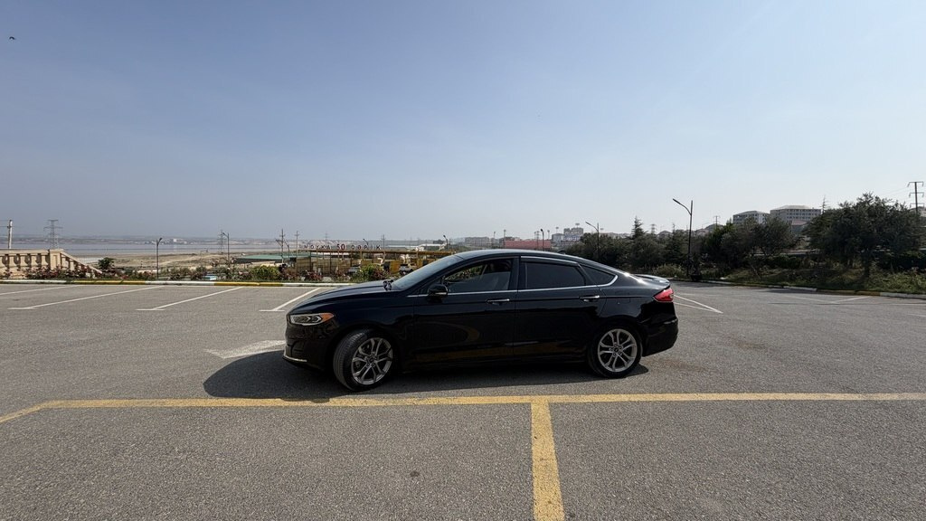 2020 Ford Fusion (North America), 1.5L, 138532km - Image 8