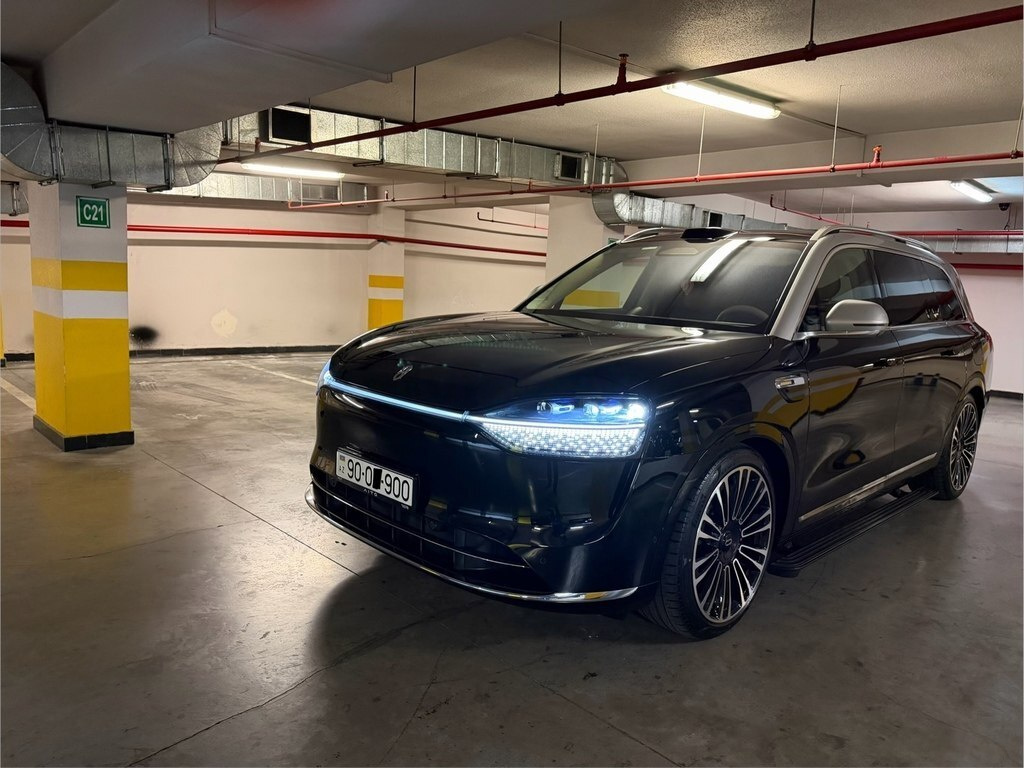 2025 Seres Aito M9, 1.5L, 12672km - Image 2