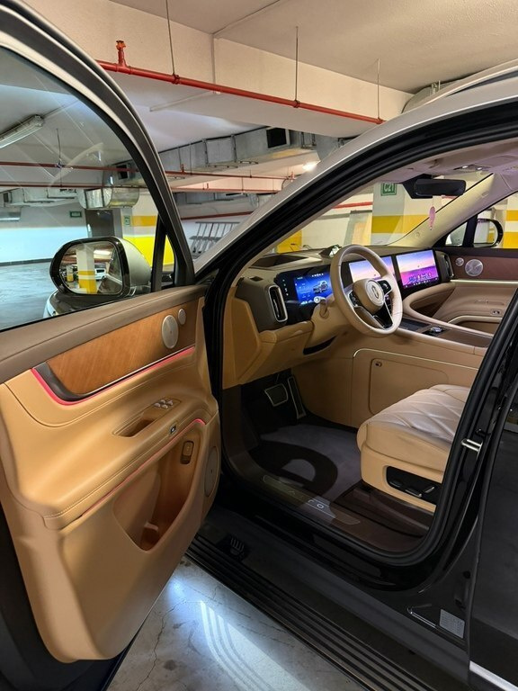 2025 Seres Aito M9, 1.5L, 12672km - Image 12