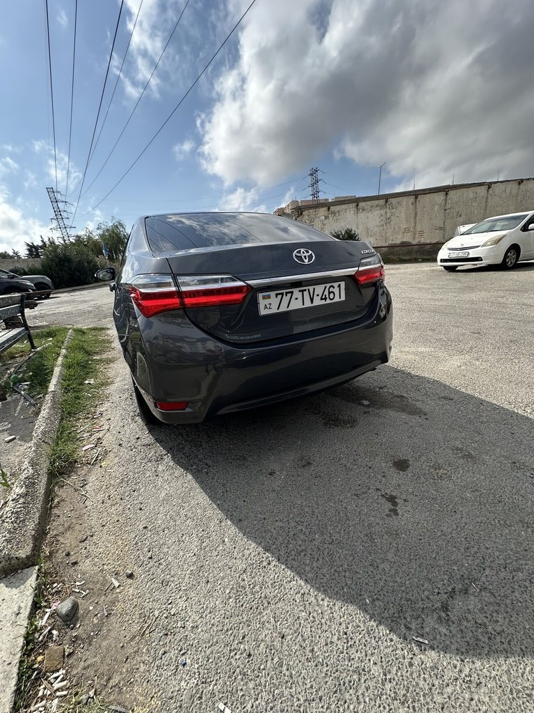 2016 Toyota Corolla, 1.6L, 188000km - Image 3