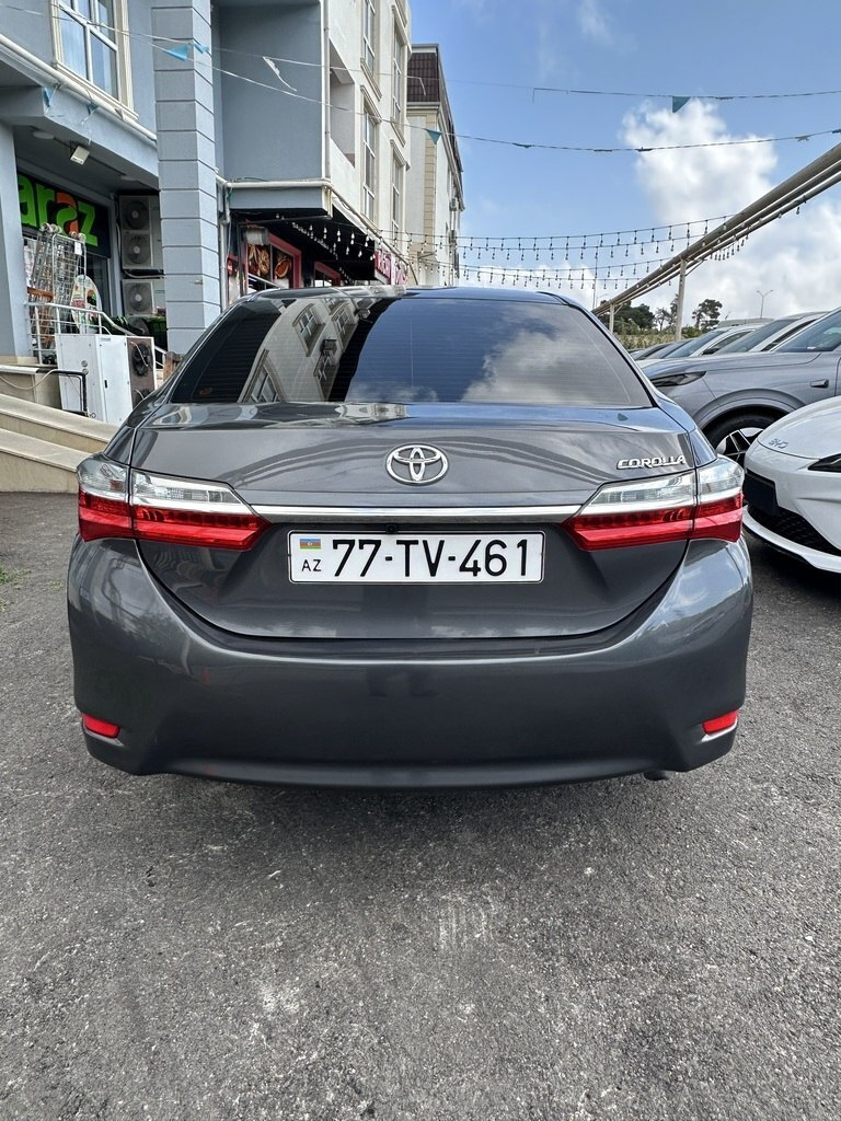 2016 Toyota Corolla, 1.6L, 188000km - Image 5